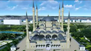 Kocaeli kentindeki Gebze Millet Bahçesi Camii yükseliyor