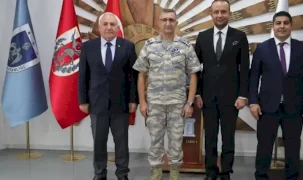 Kütahya Belediye başkanlarından Tuğgeneral Baş'a ziyaret