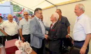 Trabzon’da Başkan Genç vatandaşlarla buluştu
