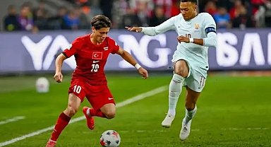 Türkiye 0-1 Fransa (Maç Sonucu) 'Bizim Çocuklar' Fransa'yı elinden kaçırdı!
