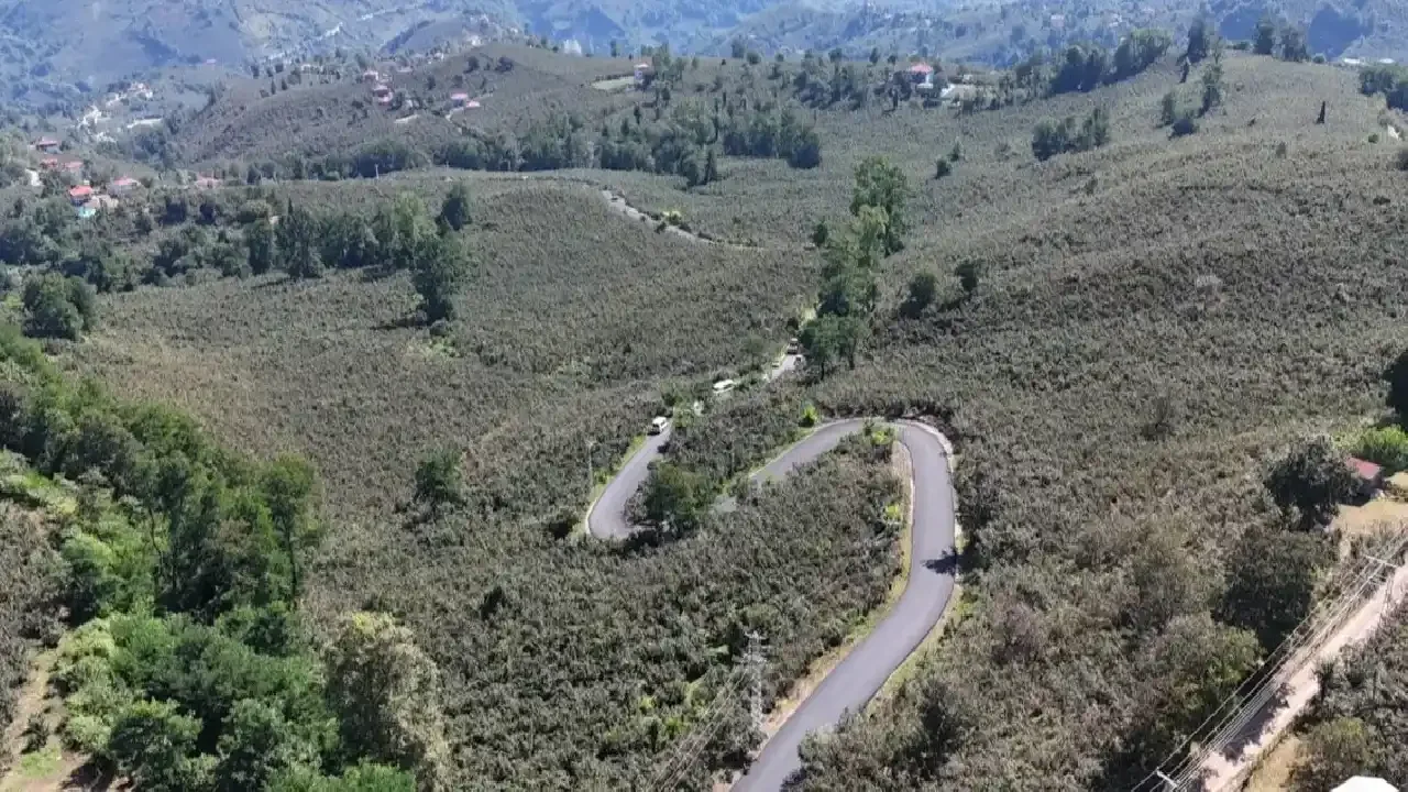 Ulubey Şeyhler’de Asfalt Çılgınlığı: 3 km Yeni Yol