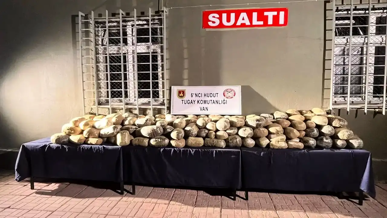 Van hududunda tonlarca değere eş uyuşturucu operasyonu