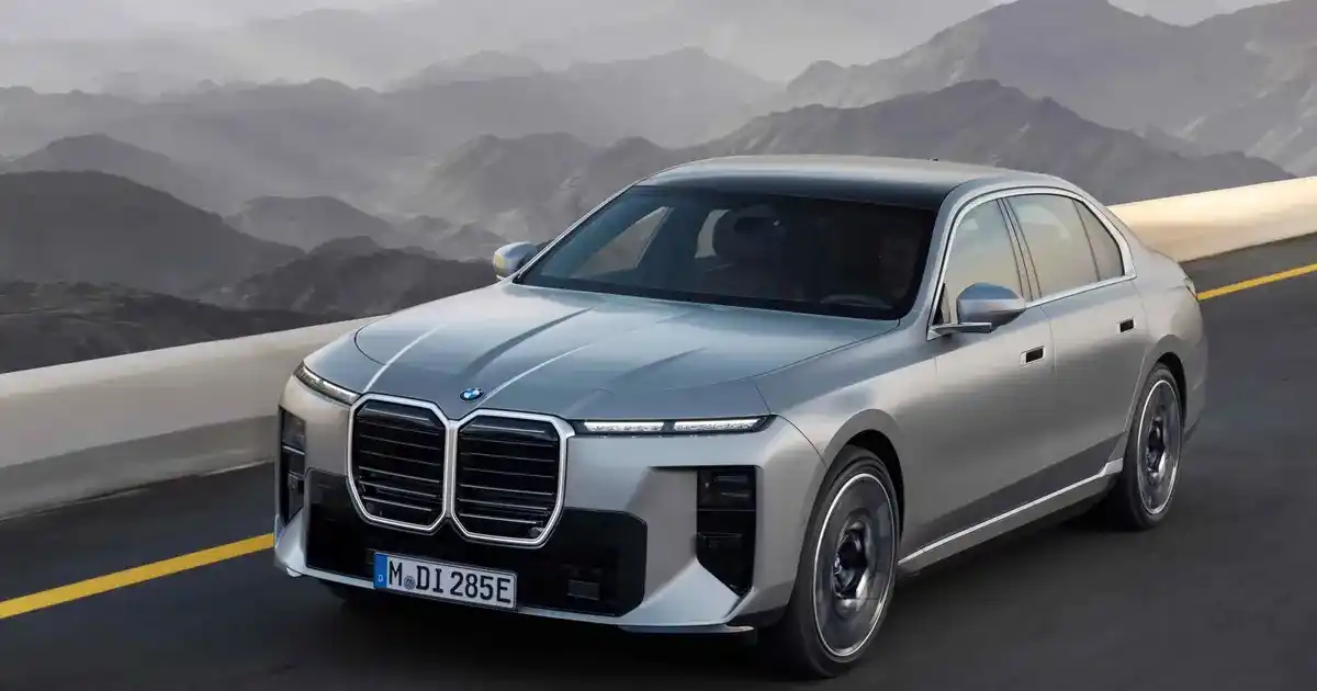 BMW'nin yeni 7 serisi Türkiye'de satışa çıktı!