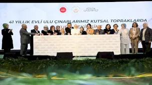 Gaziantep’te 41 yıllık evli çiftler umreye gidecek