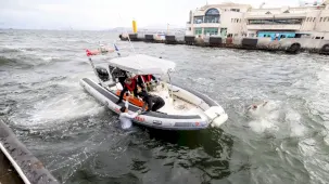 İzmir'de arabalı yolcu gemisinde tatbikat