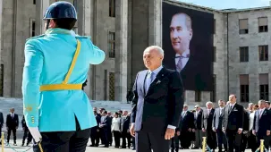 Meclis yeni yasama yılına törenle başladı