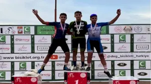 Sakarya'nın genç pedalları 42 madalya kazandı